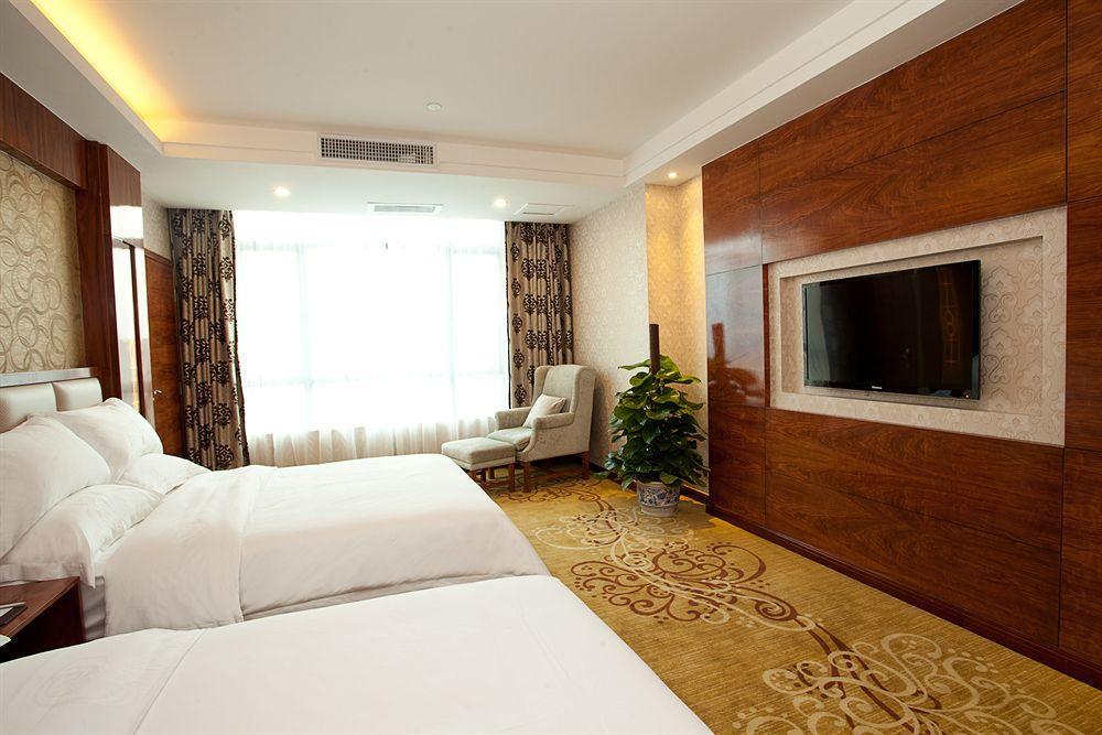 โอวปง อินเตอร์เนชั่นแนล โฮเต็ล Hotel กวางโจว ภายนอก รูปภาพ