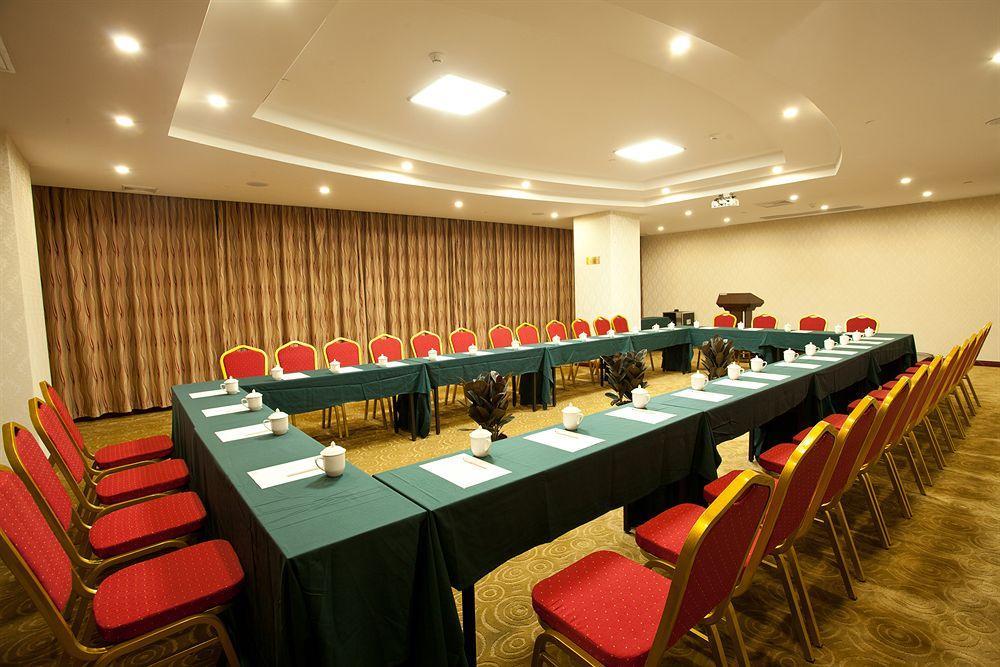 โอวปง อินเตอร์เนชั่นแนล โฮเต็ล Hotel กวางโจว ภายนอก รูปภาพ