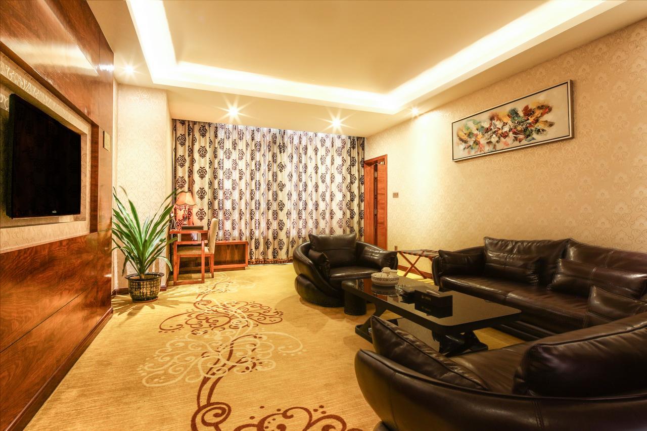 โอวปง อินเตอร์เนชั่นแนล โฮเต็ล Hotel กวางโจว ภายนอก รูปภาพ