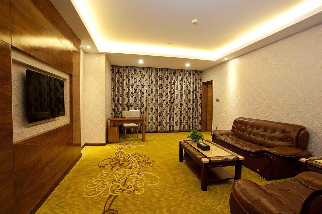 โอวปง อินเตอร์เนชั่นแนล โฮเต็ล Hotel กวางโจว ภายนอก รูปภาพ