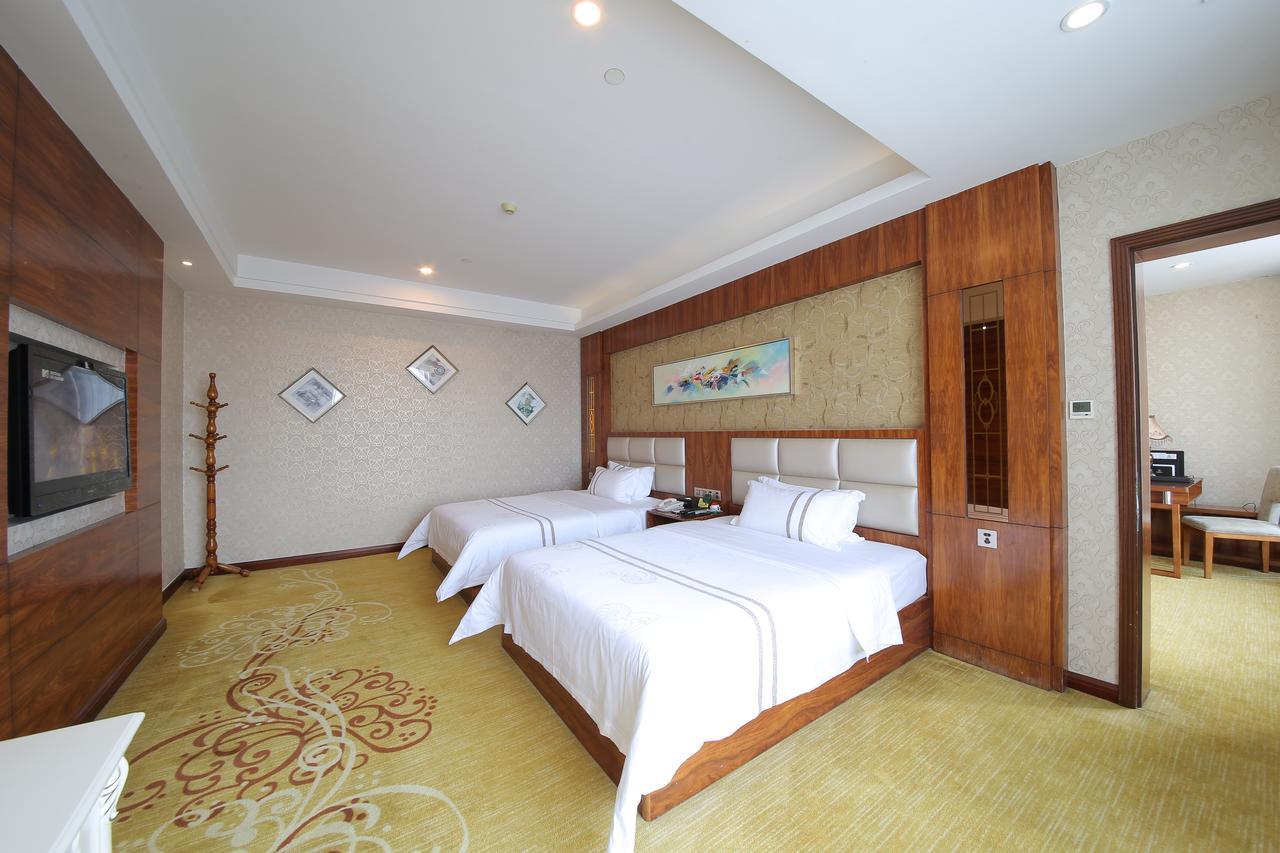 โอวปง อินเตอร์เนชั่นแนล โฮเต็ล Hotel กวางโจว ภายนอก รูปภาพ