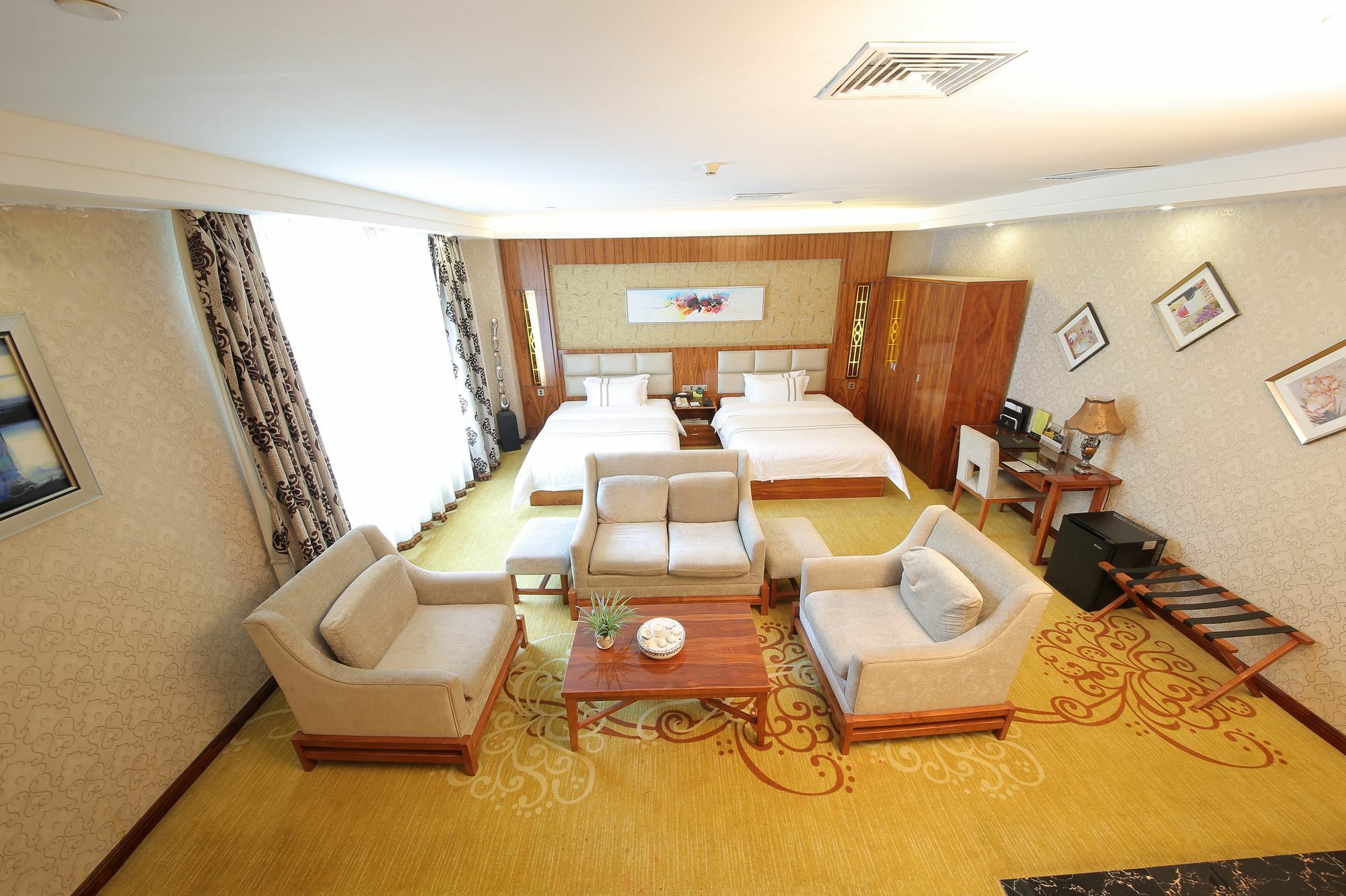 โอวปง อินเตอร์เนชั่นแนล โฮเต็ล Hotel กวางโจว ภายนอก รูปภาพ